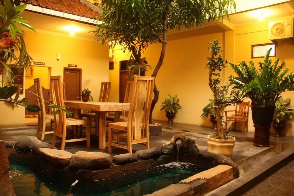 Sagan Huis Hotel & Coffee Shop 3