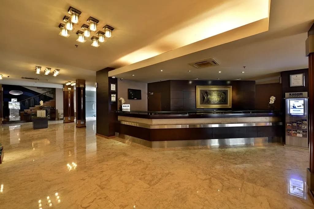 Serela Riau Bandung 4