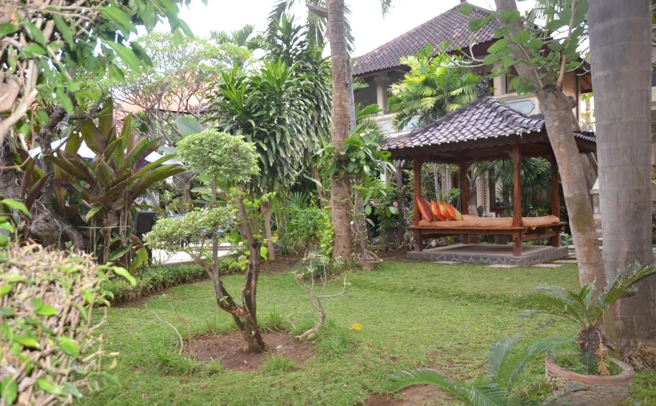 Suma Hotel Kalibukbuk 4