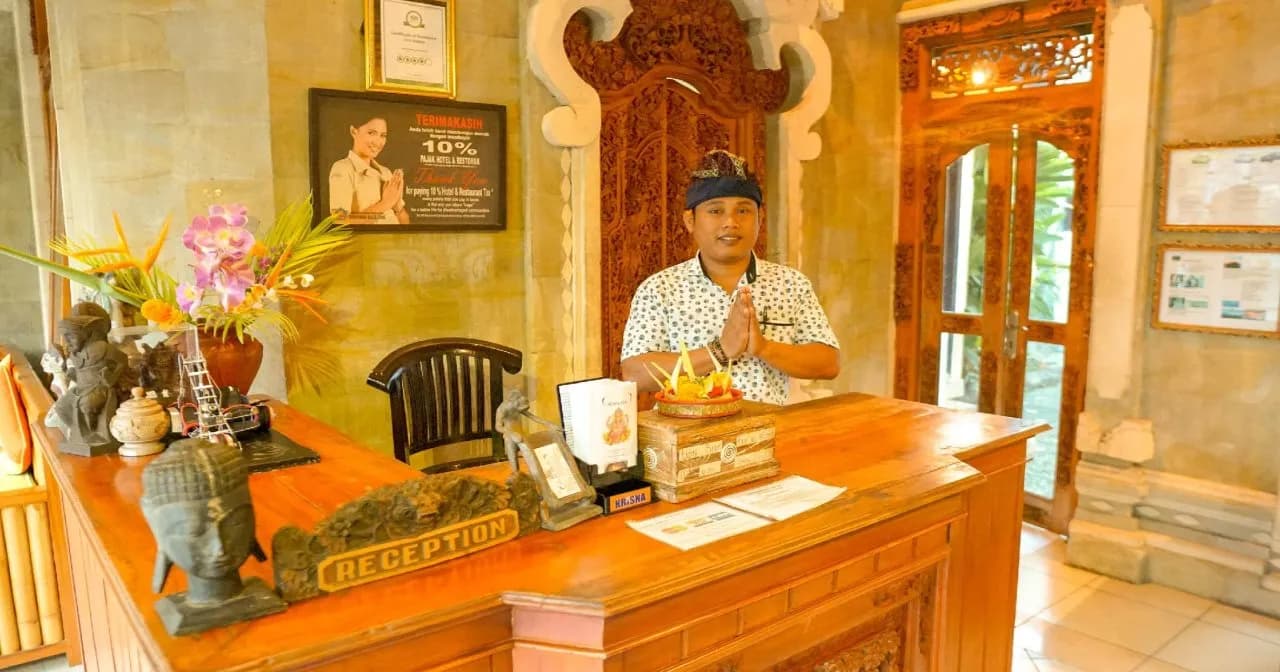 Suma Hotel Kalibukbuk 5