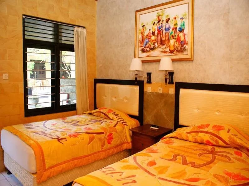 Suriwathi Hotel 4