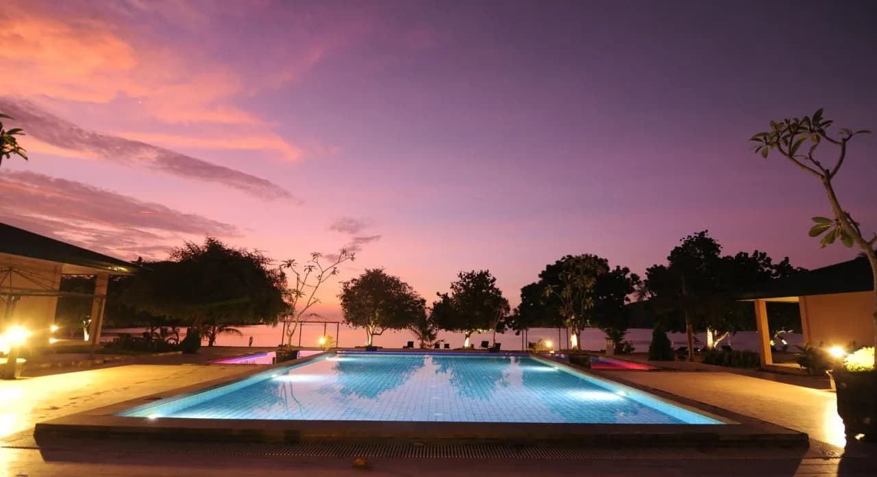 Sylvia Hotel & Resort Komodo