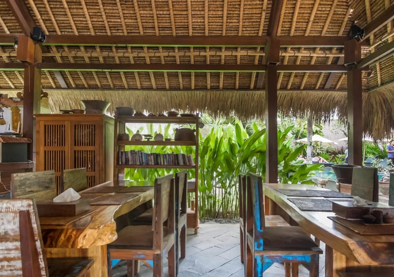 TS Hut Lembongan 3