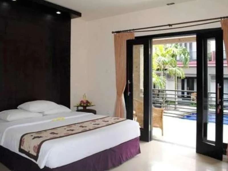 Taman Tirta Ayu Pool & Mansion 4