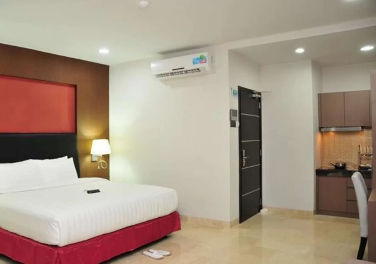 The Centro Hotel & Residence By Orchardz 3