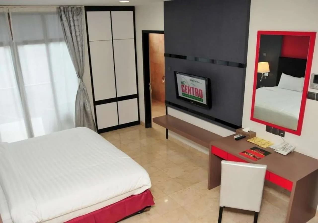 The Centro Hotel & Residence By Orchardz 2