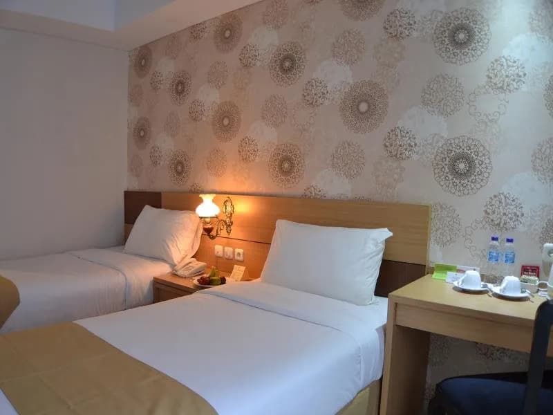 The Cube Hotel 5