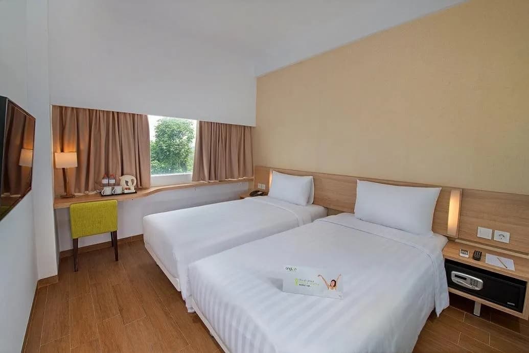 Whiz Prime Pajajaran Bogor 2