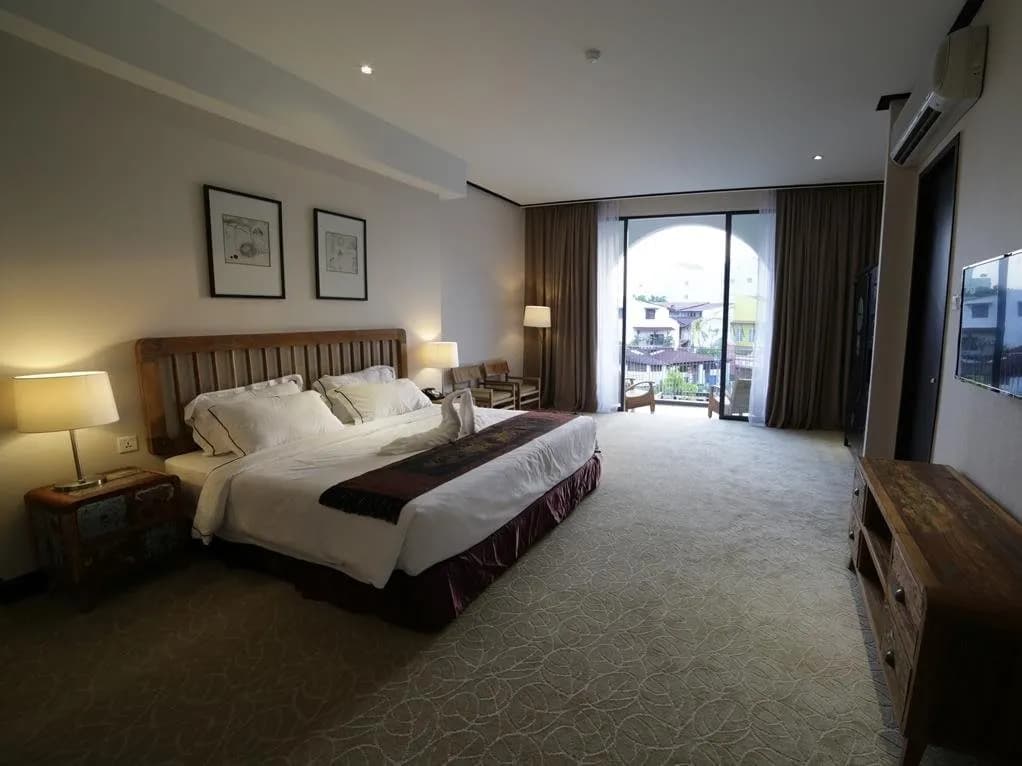1825 Gallery Hotel 4