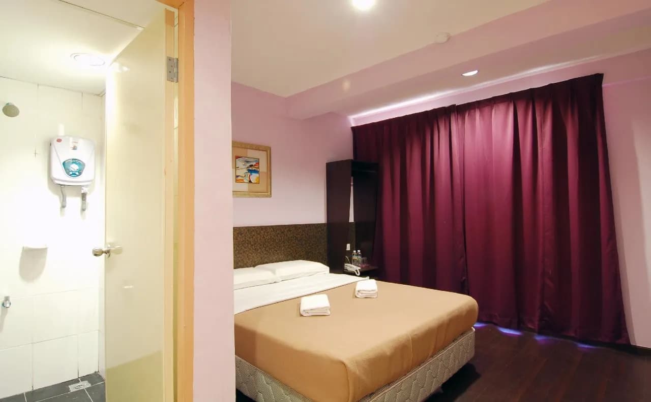 Aristo Hotel @ Putatan 2
