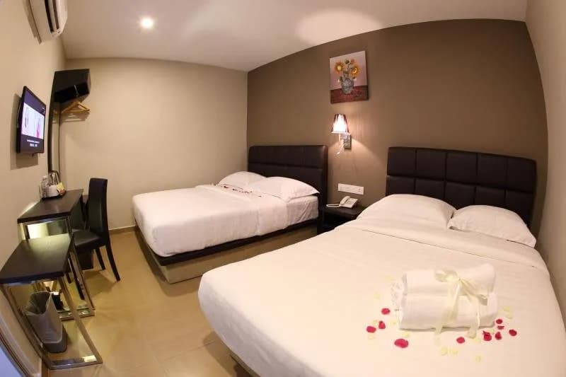 GL Hotel 3