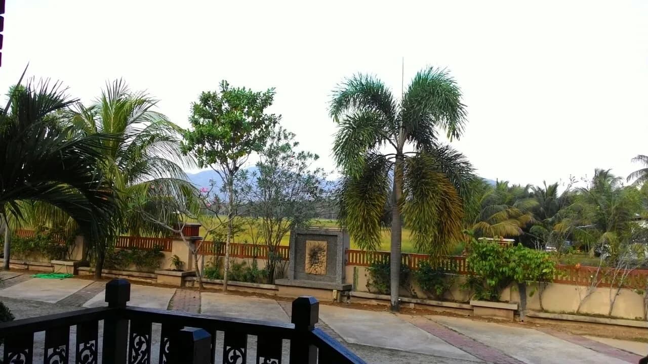 Jasmine Villa Tropical Garden 4