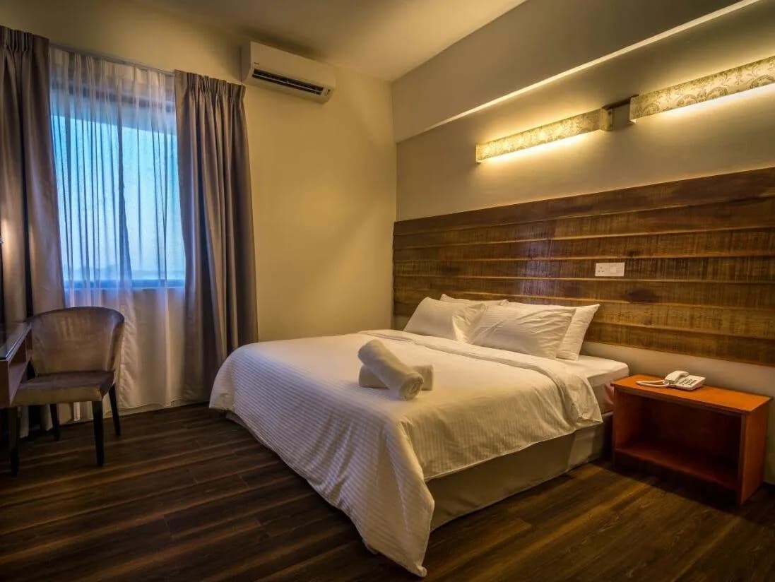 Mandurah Hotel 2