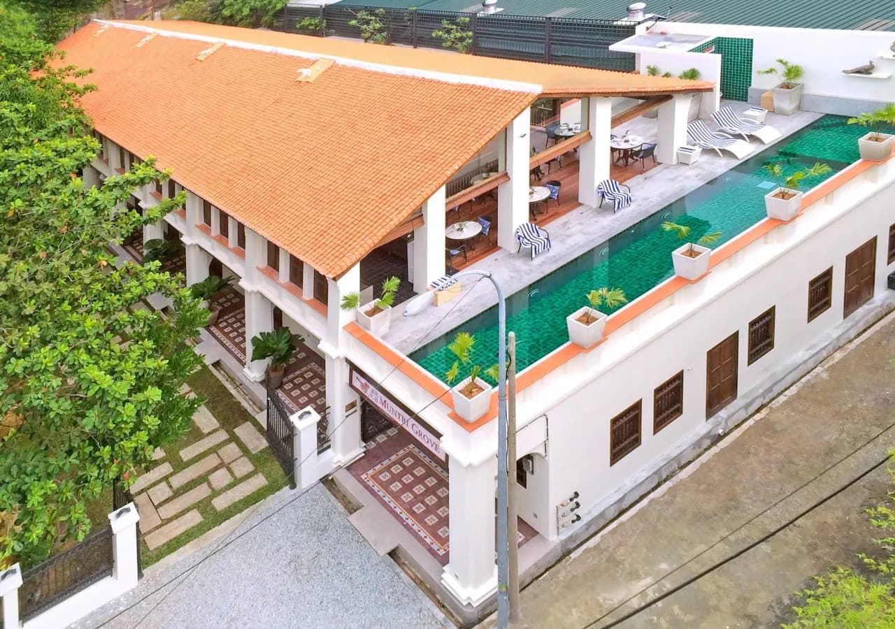 Muntri Grove Hotel