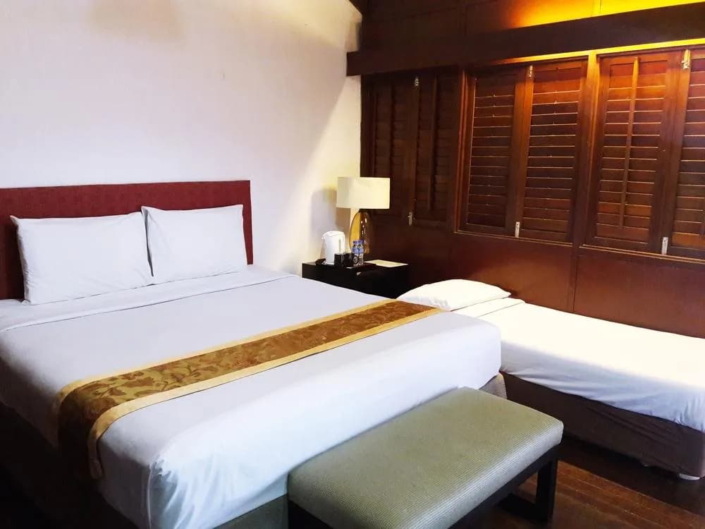 Shah's Beach Resort 5