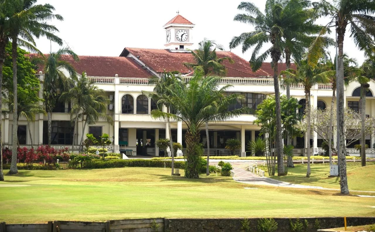 Tanjong Puteri Golf Resort Berhad
