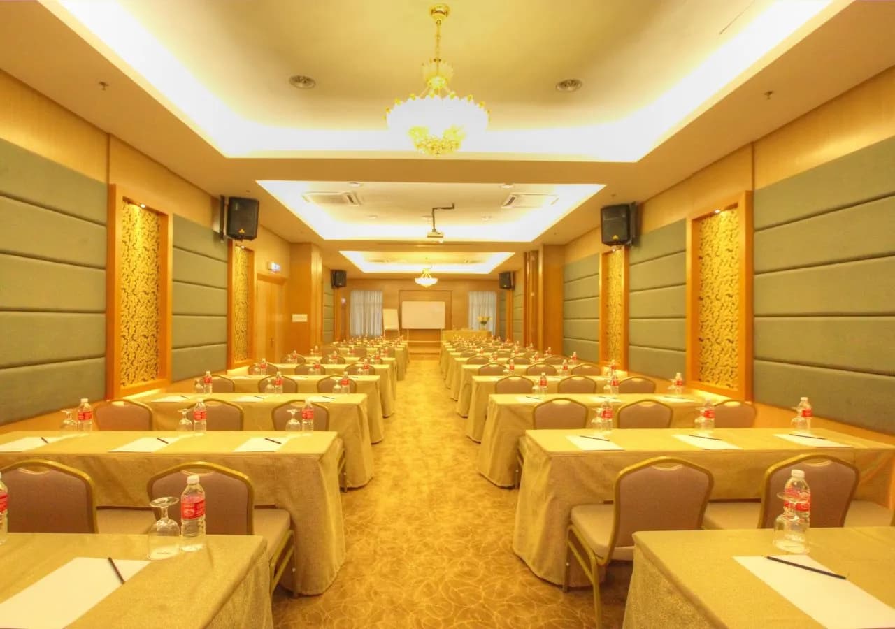 The Guest Hotel & Spa 5