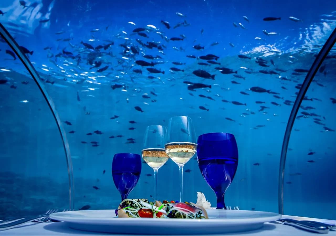 Hurawalhi Island Resort 5