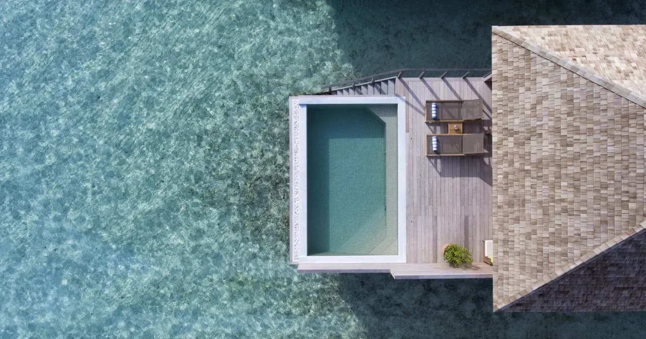 Hurawalhi Island Resort 2
