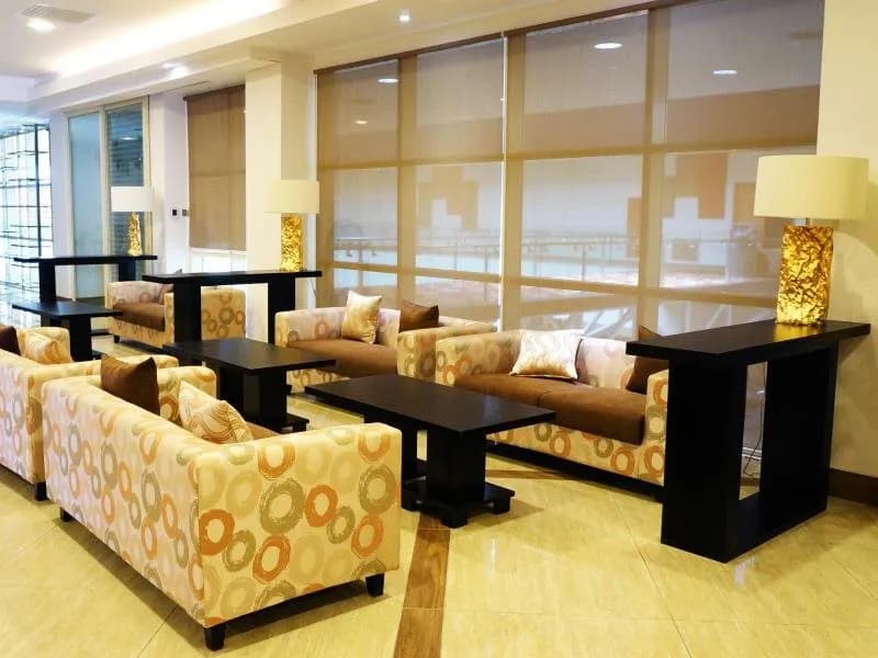 The Waterfront Hotel 5