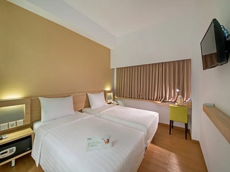 Whiz Prime Hotel Megamas Manado 4