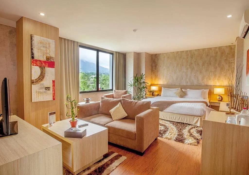 Padjadjaran Suites Resort & Convention Hotel 4
