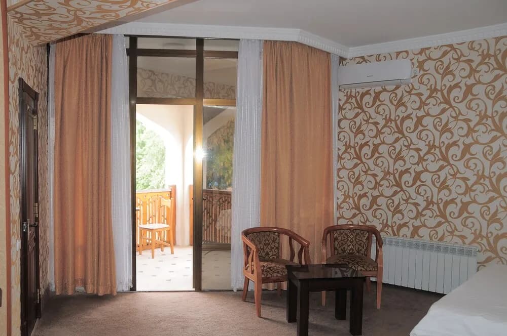 Kabir Hotel