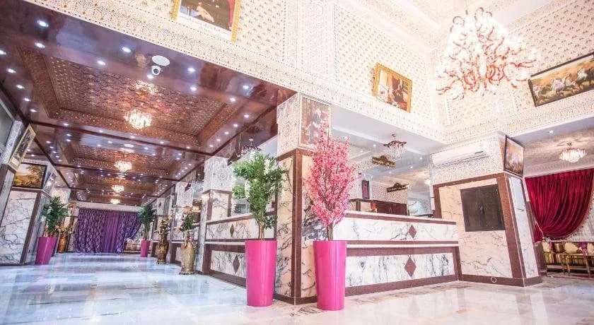 Hotel Les Ambassadeurs 5