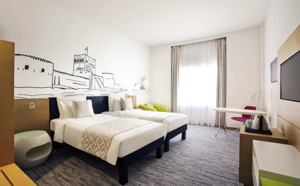 Mercure Sohar 4