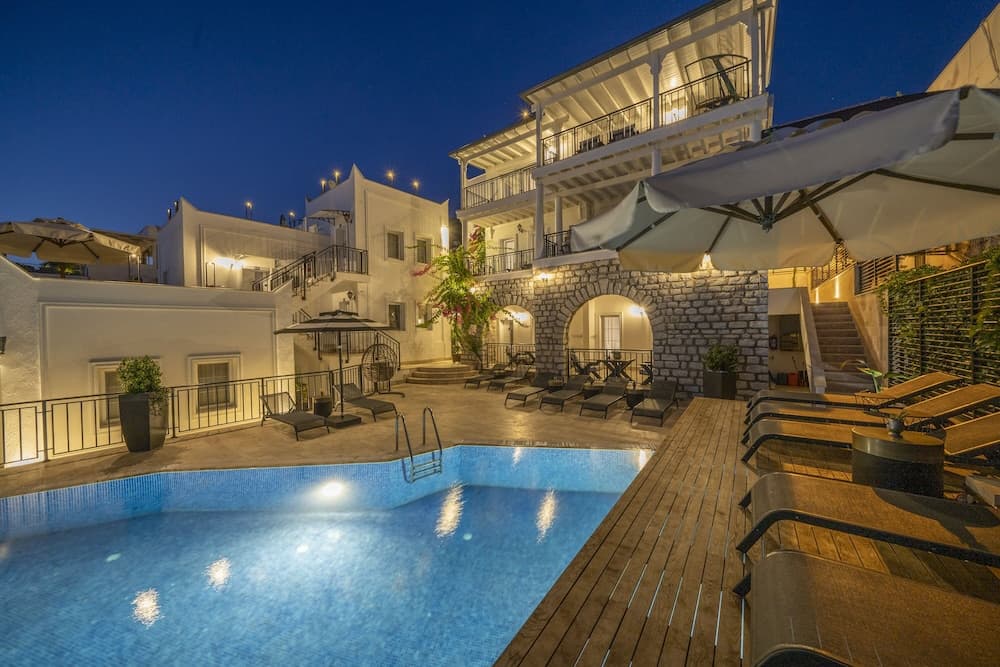 Noa Suite Hotel