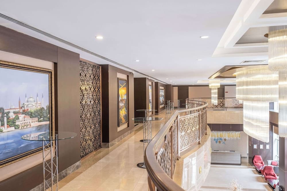 Clarion Hotel Istanbul Mahmutbey 5