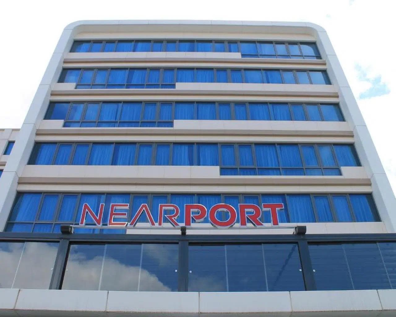Nearport Hotel