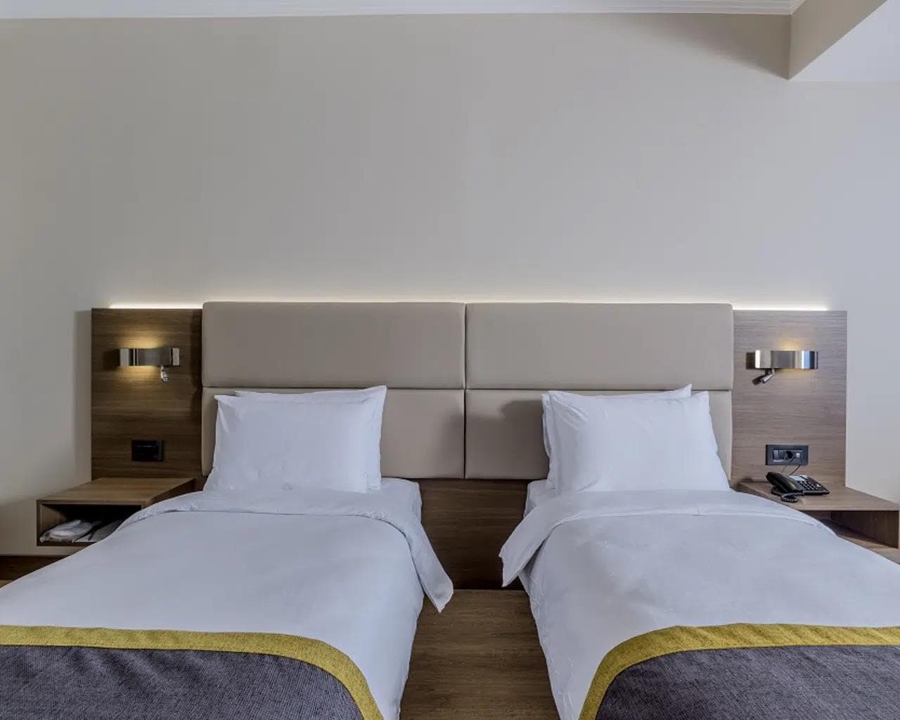 Nearport Hotel 5