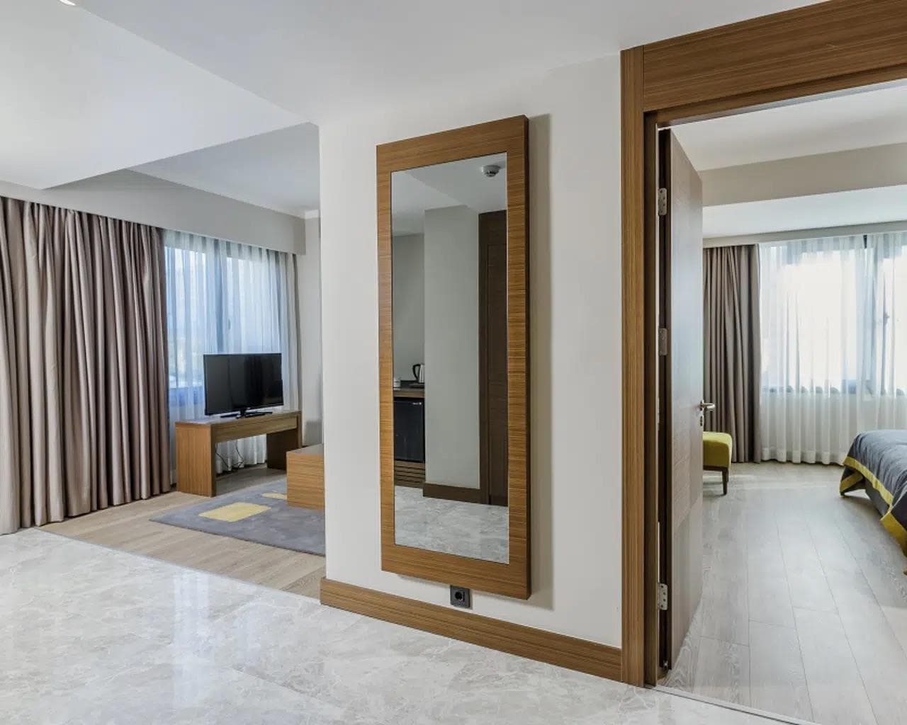 Nearport Hotel 4