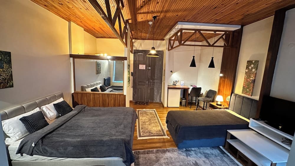 New Pera Hotel