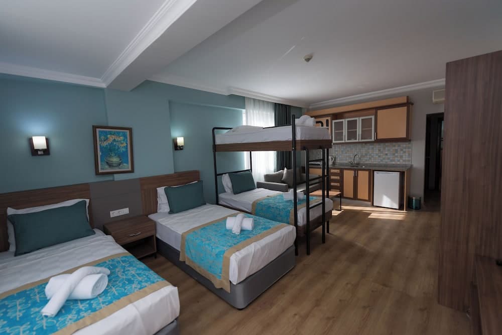 Side Village Hotel