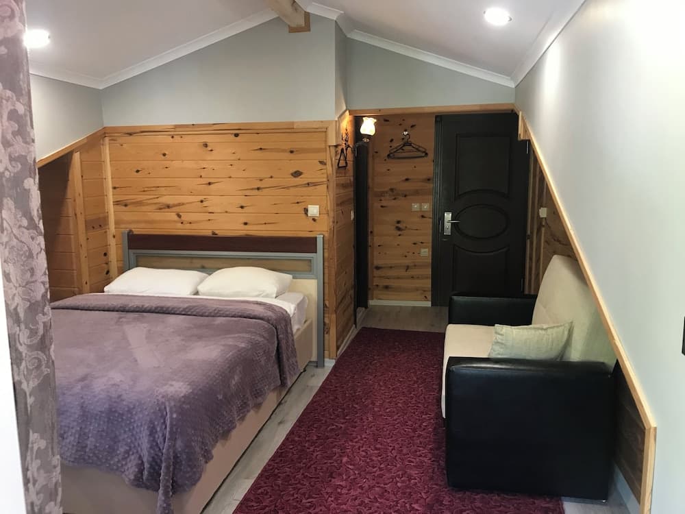 Yedigoller Hotel 5
