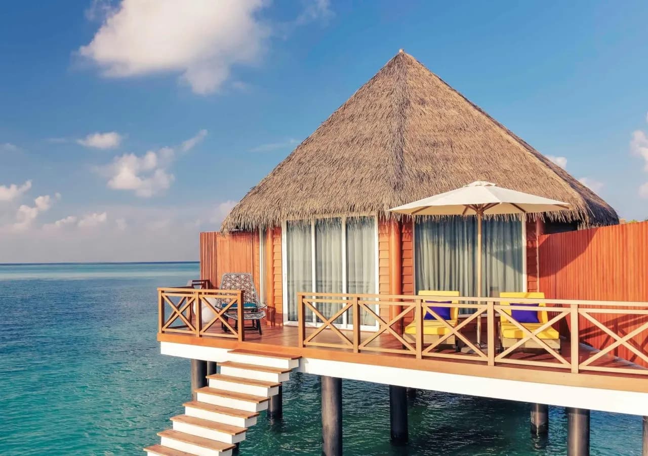 Mercure Maldives Kooddoo Resort 2