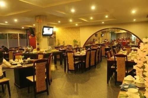 Surya Hotel 4