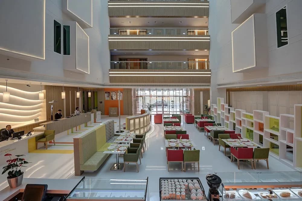 Al Khoory Atrium Hotel 2