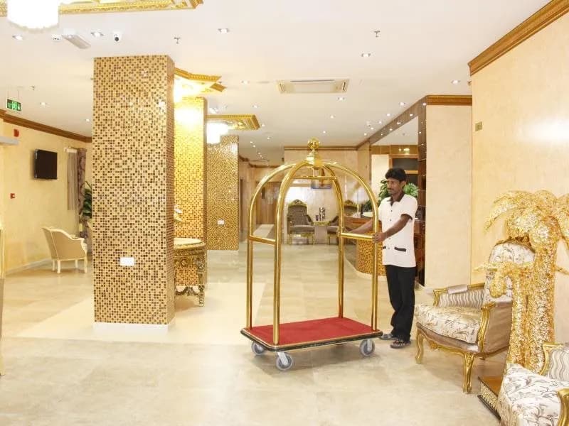 Riyam Hotel 5
