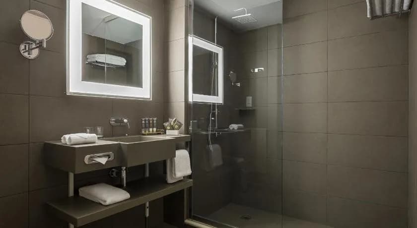 Novotel Jeddah Tahlia Street 2
