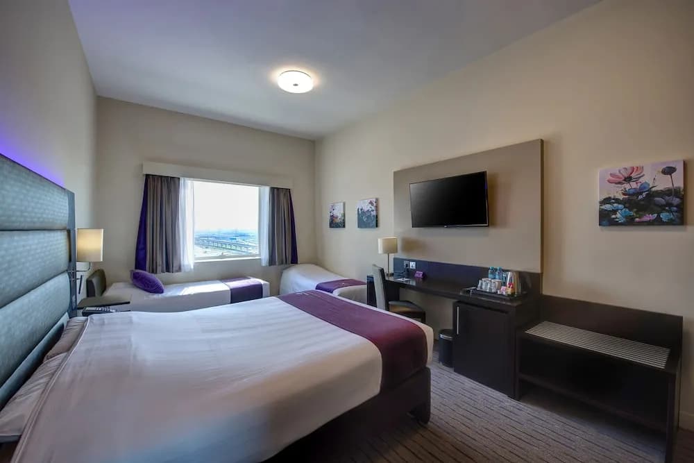 Premier Inn Dubai Ibn Battuta Mall Hotel 4