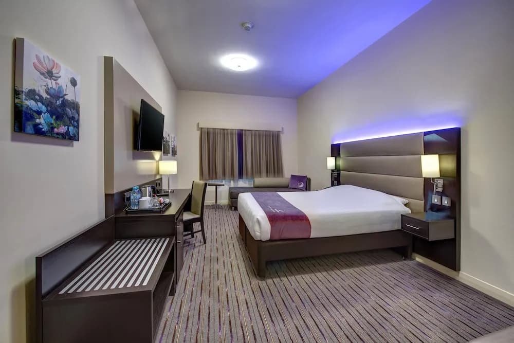 Premier Inn Dubai Ibn Battuta Mall Hotel 5