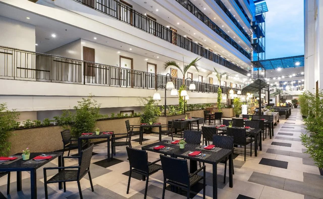 Clove Garden Hotel & Residence 5