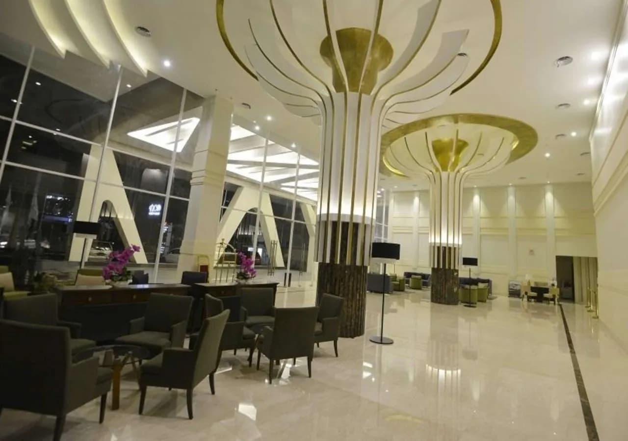 Swiss-Belhotel Jambi 3