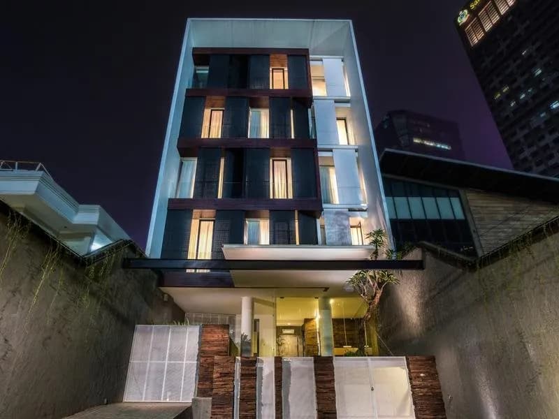 Upscale Suites