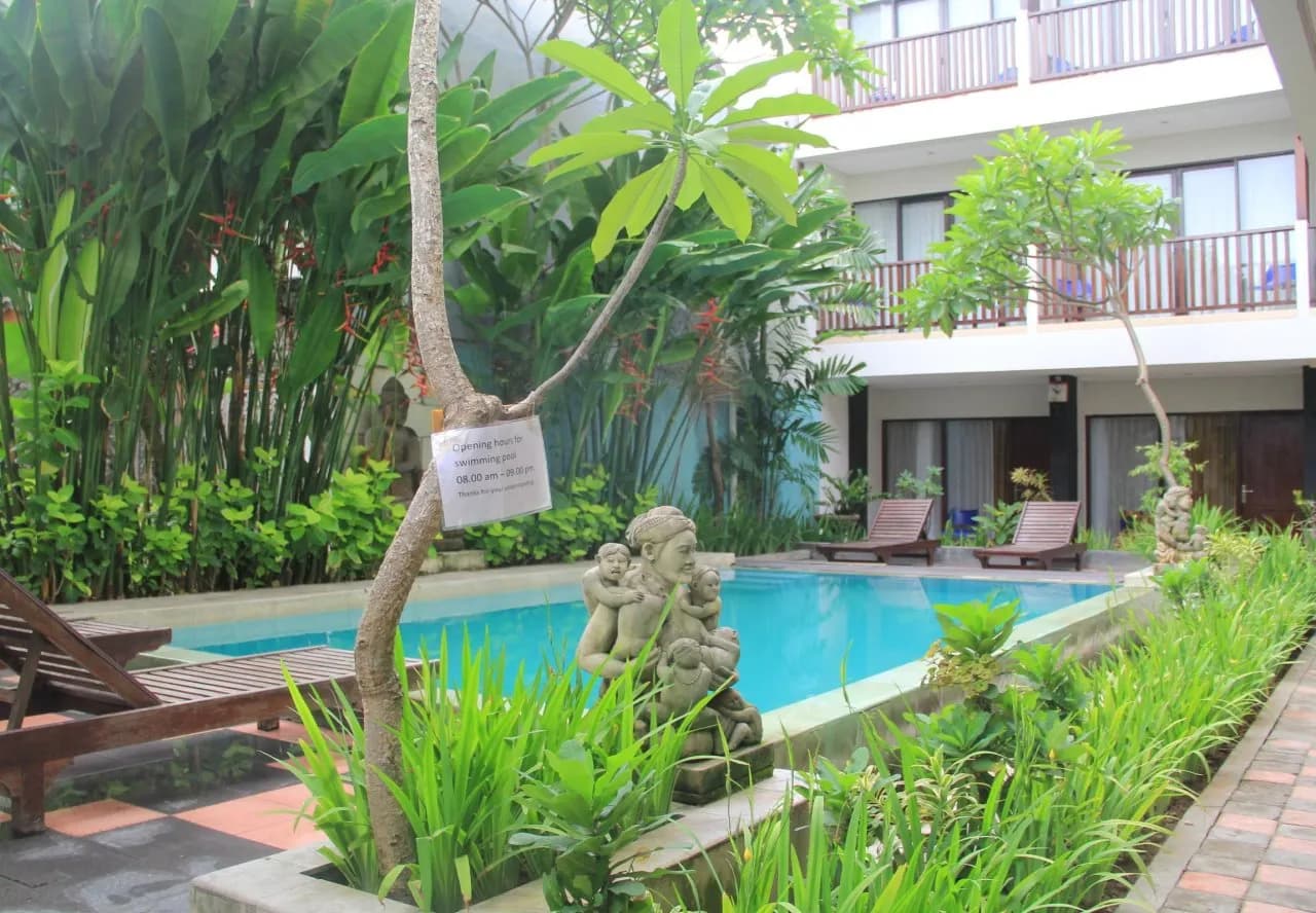 The Kubu Hotel 4