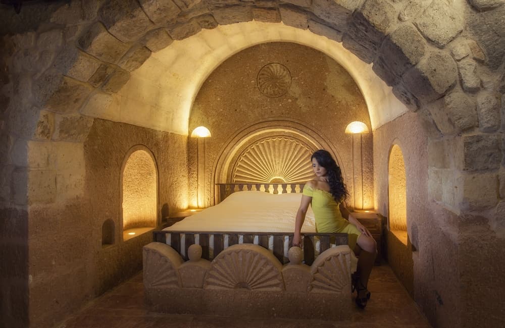 Oread Cave Suites 5