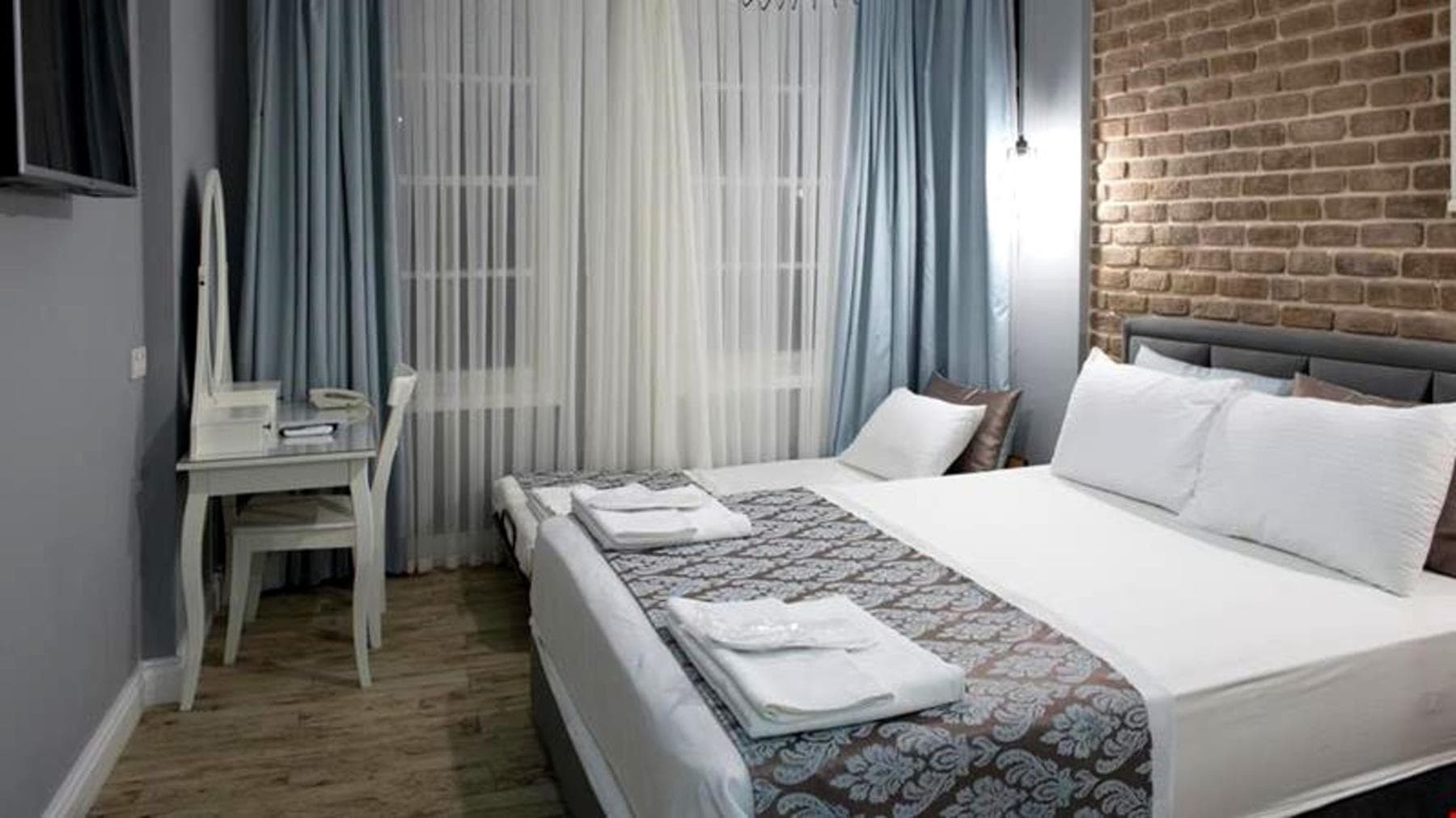 Luna Boutique Hotel 2